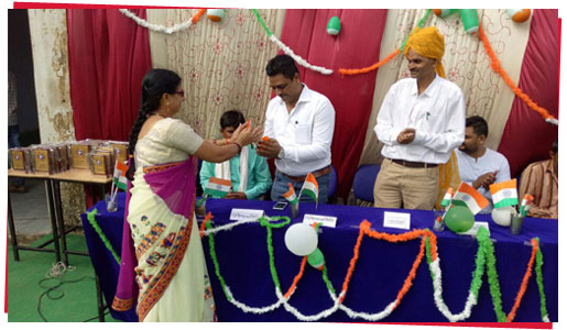 scholarships and medals for encouraging the bright future